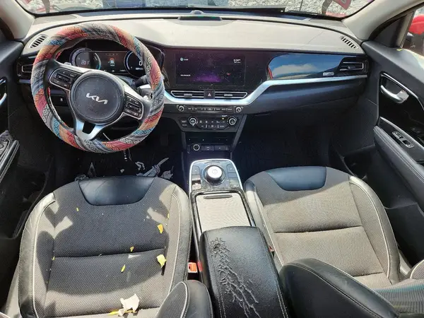 KNDCC3LG0N5150490 2022 KIA NIRO - Image 8