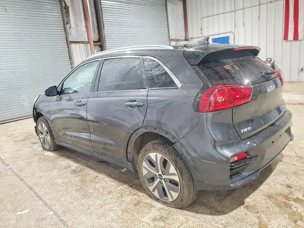 KNDCC3LG0N5160324 2022 KIA NIRO - Image 2