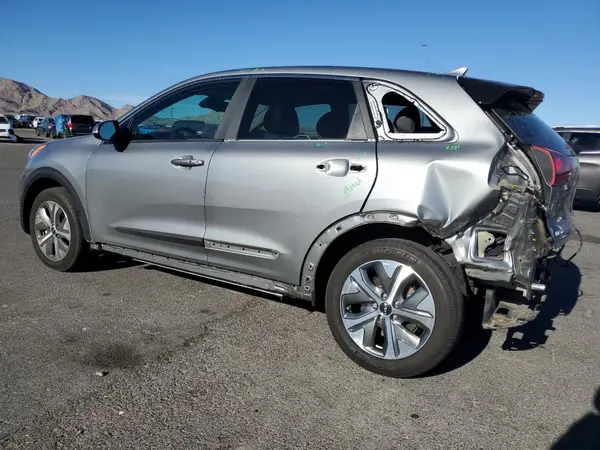 KNDCC3LG0N5160694 2022 KIA NIRO - Image 2