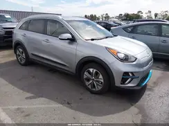 KNDCC3LG1K5019483 2019 KIA NIRO
