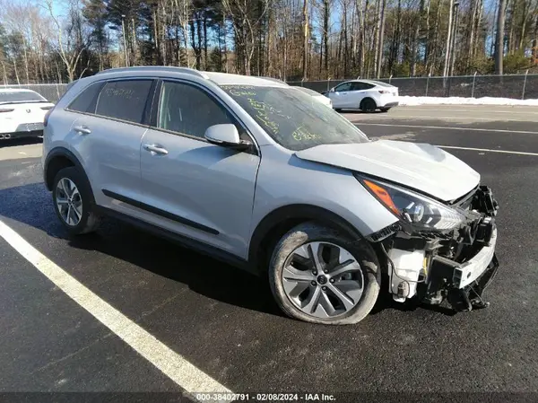 KNDCC3LG1L5076154 2020 KIA NIRO - Image 1