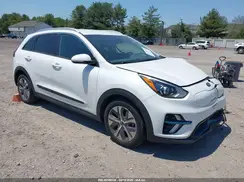 KNDCC3LG1M5102639 2021 KIA NIRO
