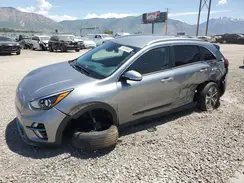 KNDCC3LG1N5118034 2022 KIA NIRO