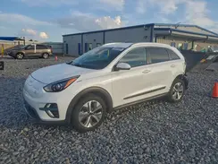 KNDCC3LG1N5132399 2022 KIA NIRO