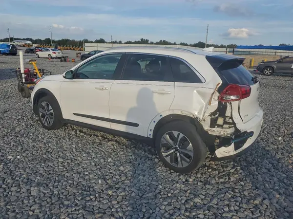 KNDCC3LG1N5132399 2022 KIA NIRO - Image 2