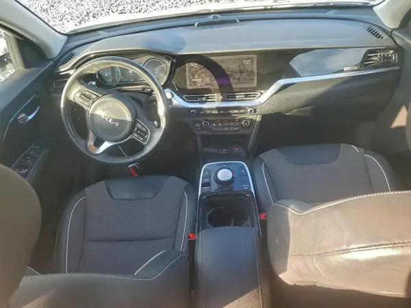 KNDCC3LG1N5132399 2022 KIA NIRO - Image 8