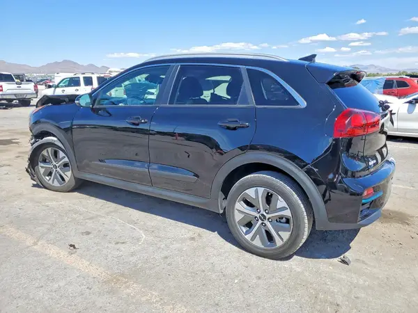 KNDCC3LG1N5138817 2022 KIA NIRO - Image 2