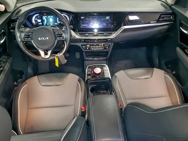 KNDCC3LG1N5156086 2022 KIA NIRO - Image 8