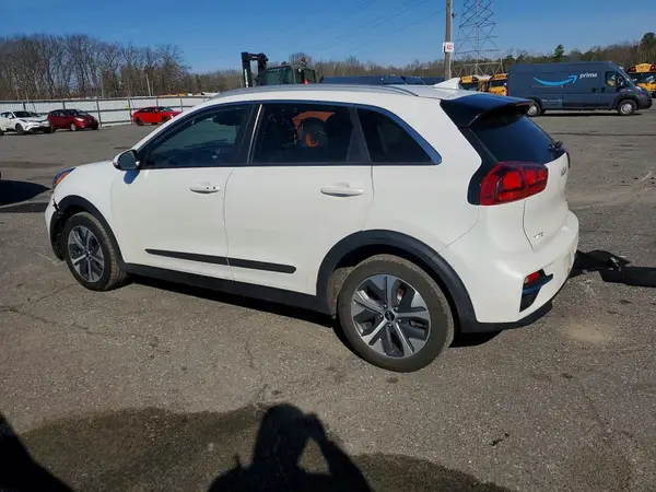 KNDCC3LG1N5161157 2022 KIA NIRO - Image 2