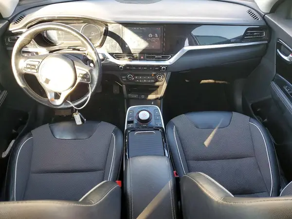 KNDCC3LG1N5161157 2022 KIA NIRO - Image 8