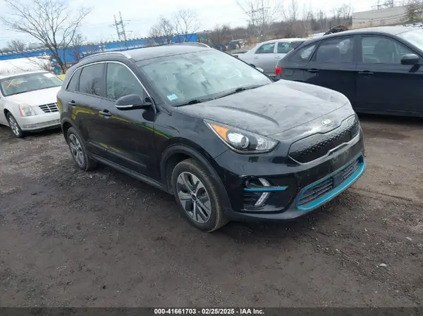 KNDCC3LG2K5020898 2019 KIA NIRO - Image 1
