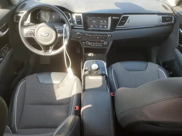 KNDCC3LG2K5026698 2019 KIA NIRO - Image 8