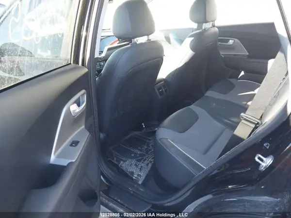 KNDCC3LG2M5093823 2021 KIA NIRO - Image 8