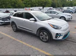 KNDCC3LG2M5105792 2021 KIA NIRO