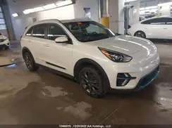 KNDCC3LG2N5139894 2022 KIA NIRO