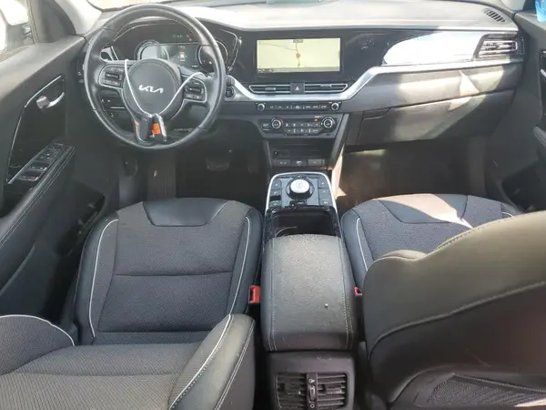 KNDCC3LG2N5142911 2022 KIA NIRO - Image 8