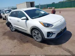 KNDCC3LG2N5147350 2022 KIA NIRO
