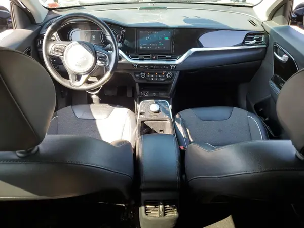 KNDCC3LG2N5158560 2022 KIA NIRO - Image 8