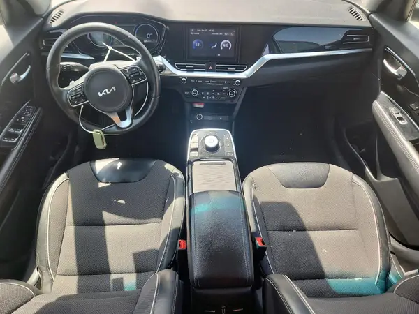 KNDCC3LG2N5159949 2022 KIA NIRO - Image 8