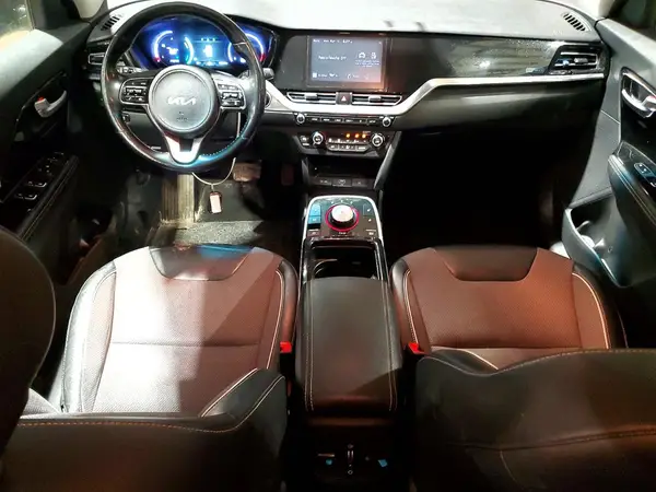 KNDCC3LG2N5160437 2022 KIA NIRO - Image 8