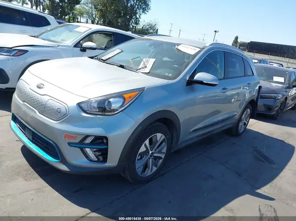 KNDCC3LG3K5020294 2019 KIA NIRO - Image 2