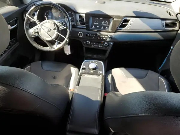 KNDCC3LG3K5024426 2019 KIA NIRO - Image 8