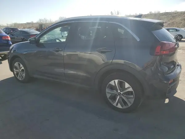 KNDCC3LG3K5024460 2019 KIA NIRO - Image 2