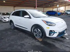 KNDCC3LG3M5107258 2021 KIA NIRO