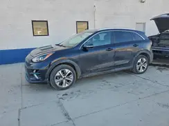 KNDCC3LG3N5115586 2022 KIA NIRO