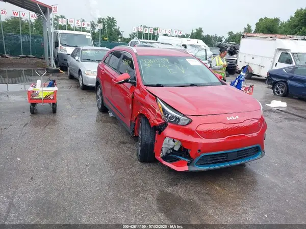 KNDCC3LG3N5138320 2022 KIA NIRO - Image 1