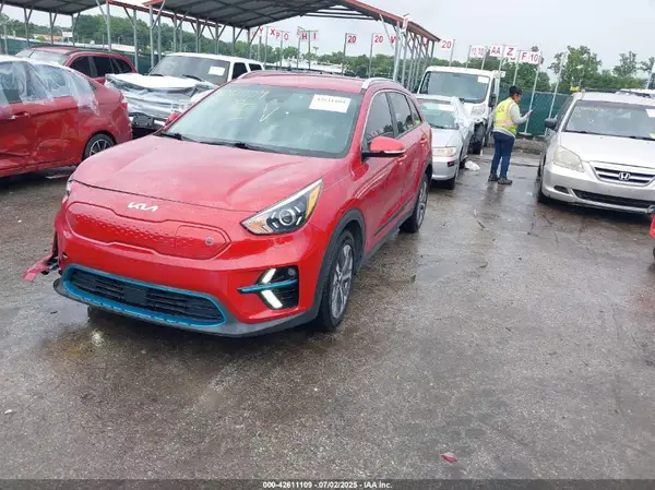 KNDCC3LG3N5138320 2022 KIA NIRO - Image 2
