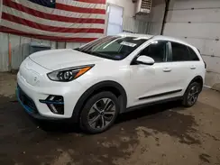 KNDCC3LG3N5142285 2022 KIA NIRO