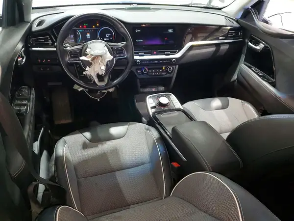 KNDCC3LG3N5145414 2022 KIA NIRO - Image 8