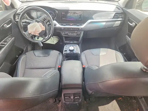 KNDCC3LG3N5148510 2022 KIA NIRO - Image 8
