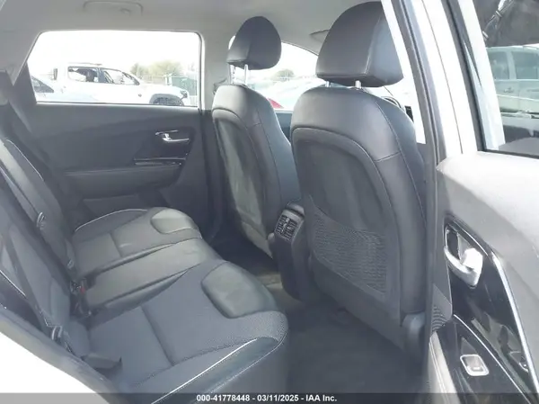 KNDCC3LG3N5159295 2022 KIA NIRO - Image 8