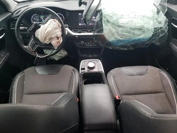 KNDCC3LG3N5159944 2022 KIA NIRO - Image 8