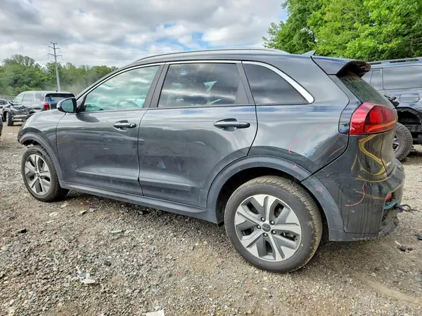 KNDCC3LG3N5160284 2022 KIA NIRO - Image 2