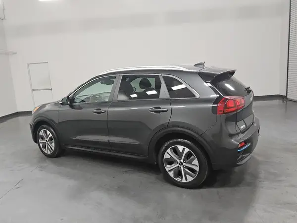KNDCC3LG3N5160575 2022 KIA NIRO - Image 2
