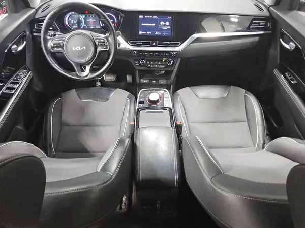 KNDCC3LG3N5160575 2022 KIA NIRO - Image 8