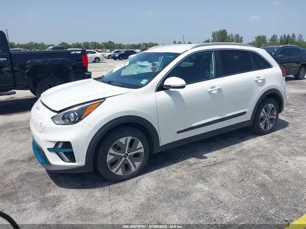 KNDCC3LG3N5161029 2022 KIA NIRO - Image 2