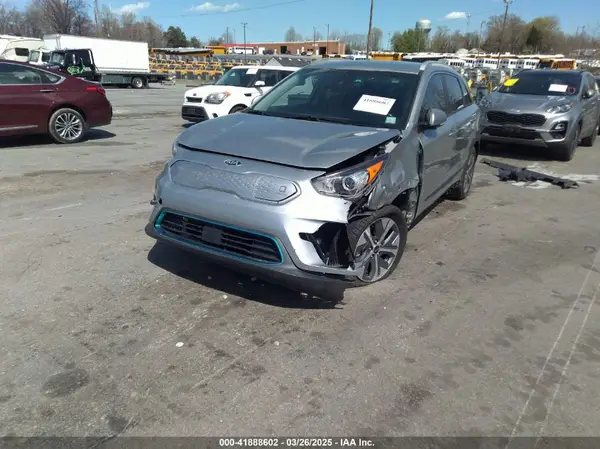KNDCC3LG4K5014875 2019 KIA NIRO - Image 2