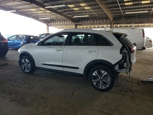 KNDCC3LG4N5134051 2022 KIA NIRO - Image 2