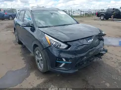 KNDCC3LG4N5142828 2022 KIA NIRO