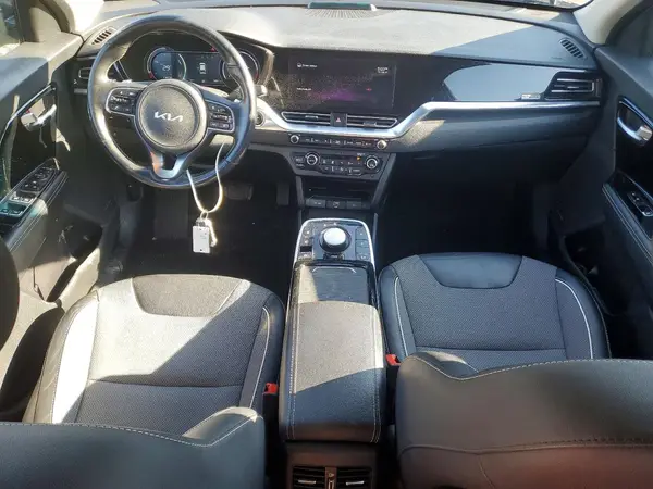 KNDCC3LG4N5145180 2022 KIA NIRO - Image 8