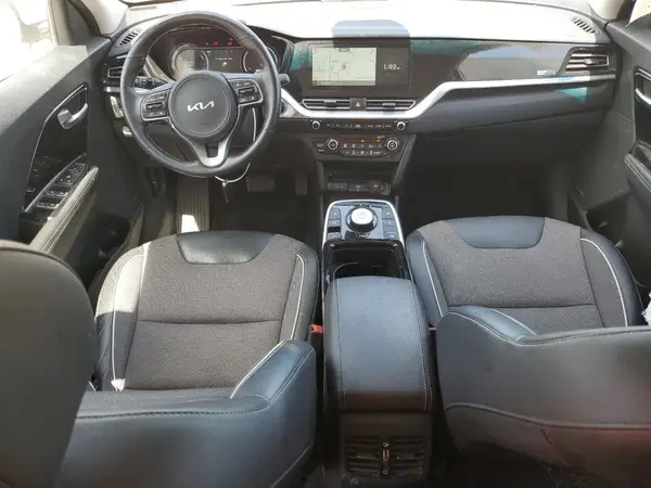 KNDCC3LG4N5153988 2022 KIA NIRO - Image 8
