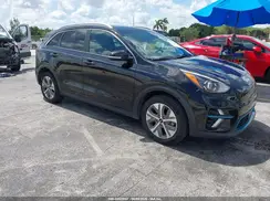 KNDCC3LG4N5158494 2022 KIA NIRO