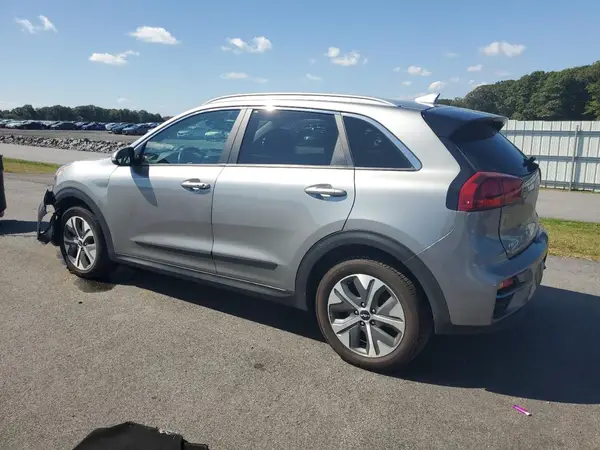 KNDCC3LG4N5159791 2022 KIA NIRO - Image 2