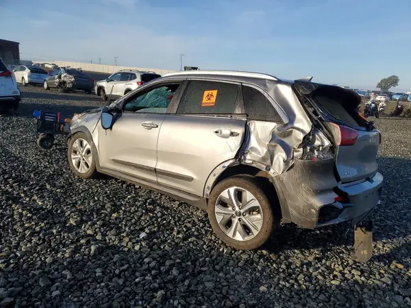 KNDCC3LG4N5160696 2022 KIA NIRO - Image 2
