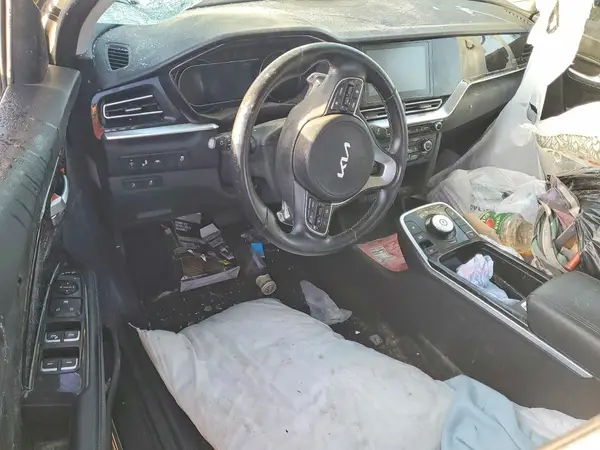 KNDCC3LG4N5160696 2022 KIA NIRO - Image 8