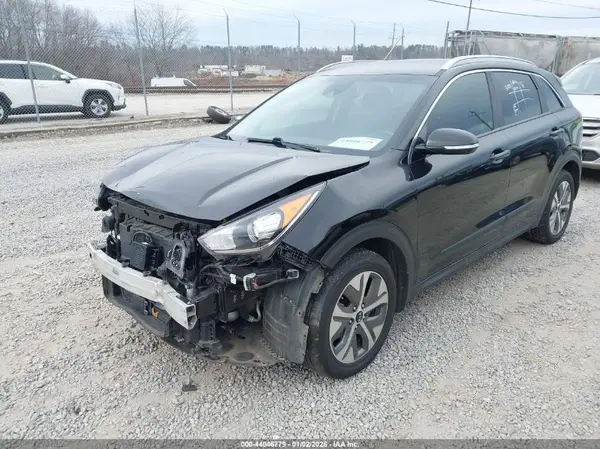 KNDCC3LG5K5008647 2019 KIA NIRO - Image 2